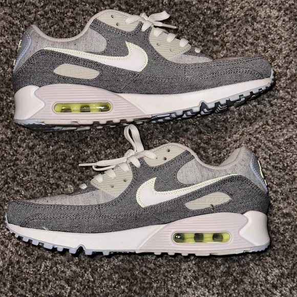 Nike Other - Nike Air Max 90